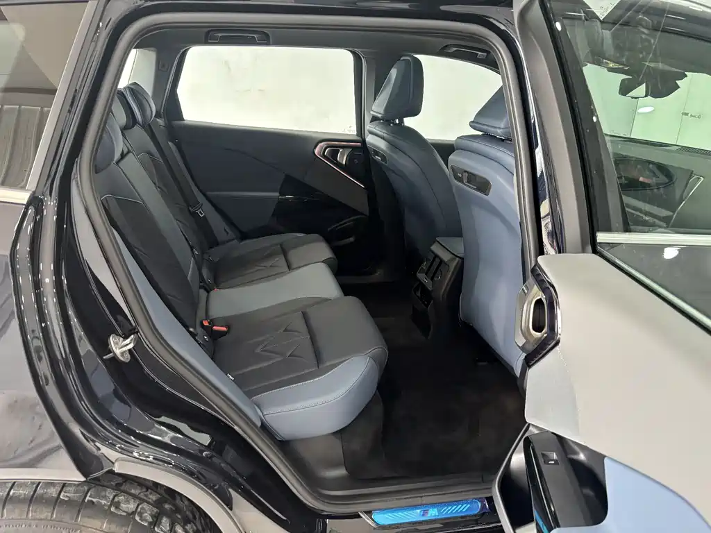 BMW X3 2025 xDrive30L Exclusive M Sports Package купить на сайте DeffCars