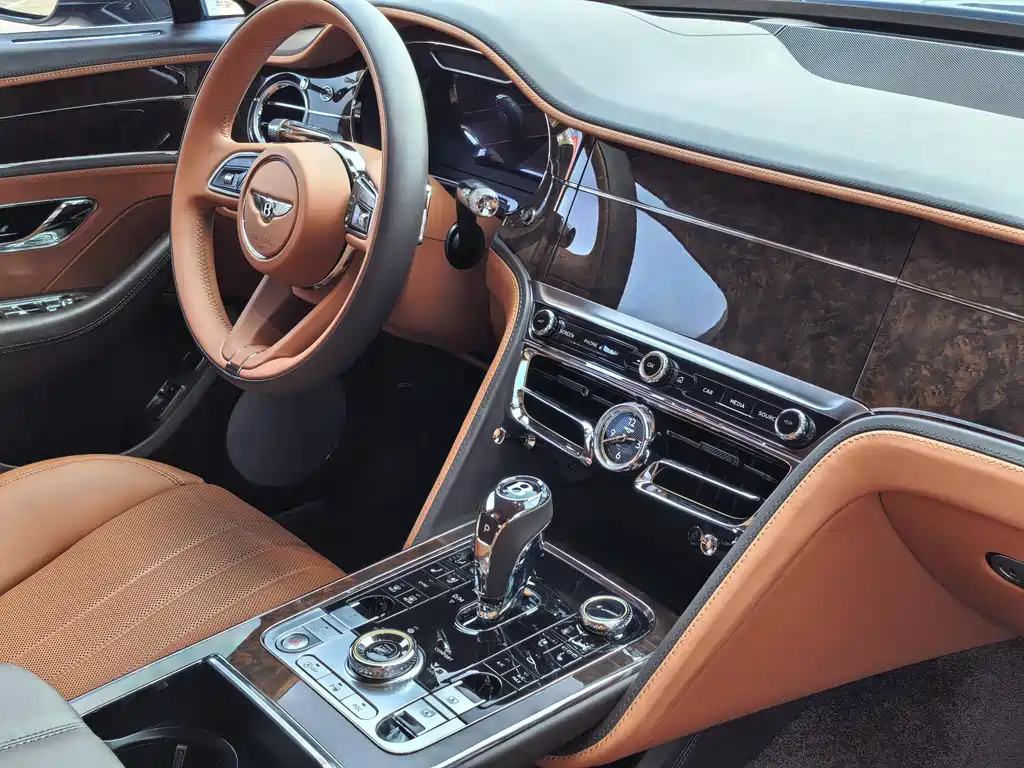 Flying Spur 2021 4.0T V8 Standard Edition купить на сайте DeffCars
