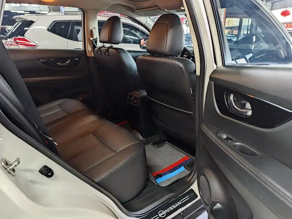 X-Trail 2022 2.0L 2WD Intelligent Link Premium Edition купить на сайте DeffCars
