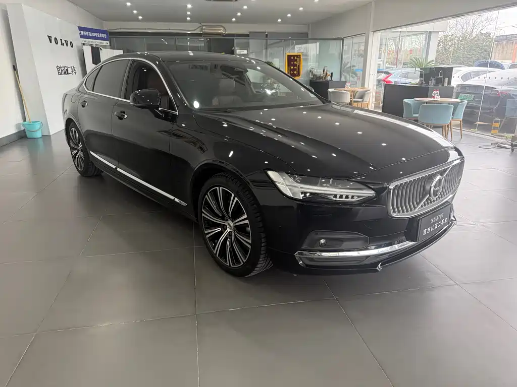 Volvo S90 2023 B5 Zhiya Luxury Edition купить на сайте DeffCars