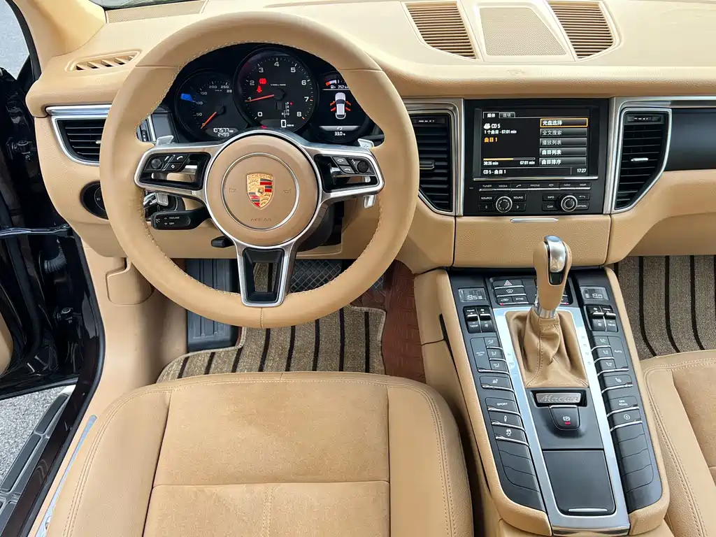 Macan 2014 Macan 2.0T купить на сайте DeffCars
