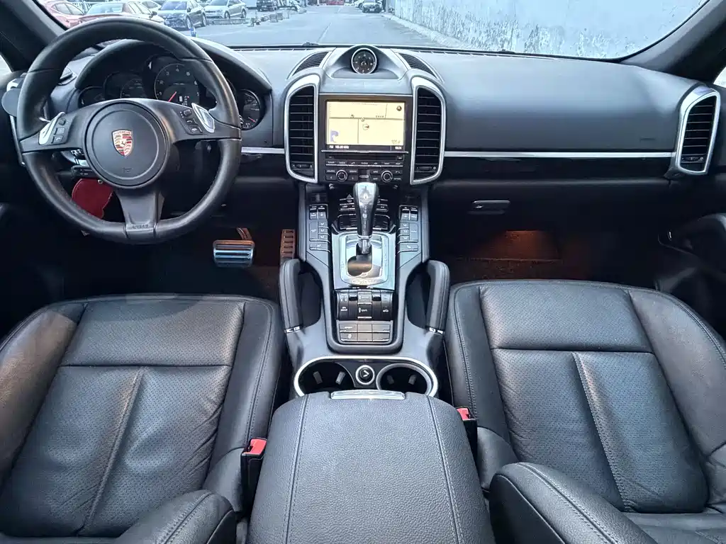 Cayenne 2014 Cayenne Platinum Edition 3.0T купить на сайте DeffCars