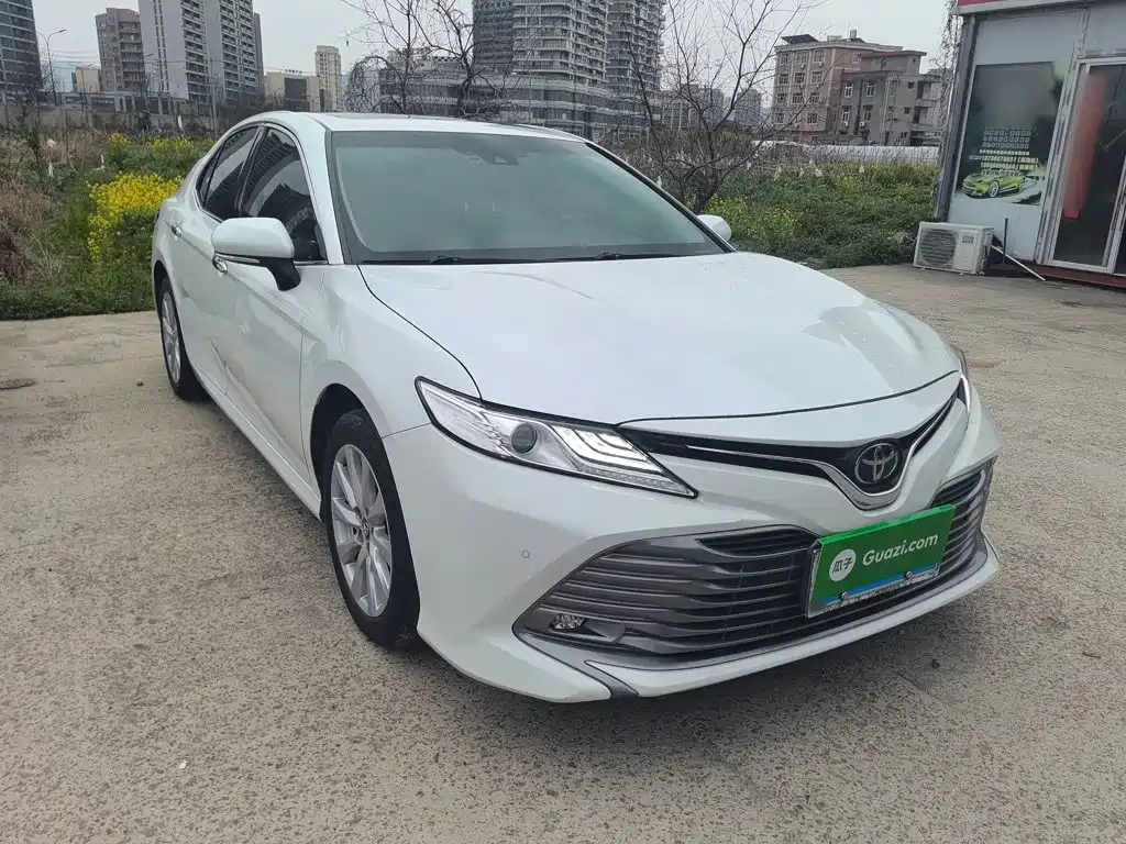 Camry 2019 2.0G Deluxe Edition National VI купить на сайте DeffCars