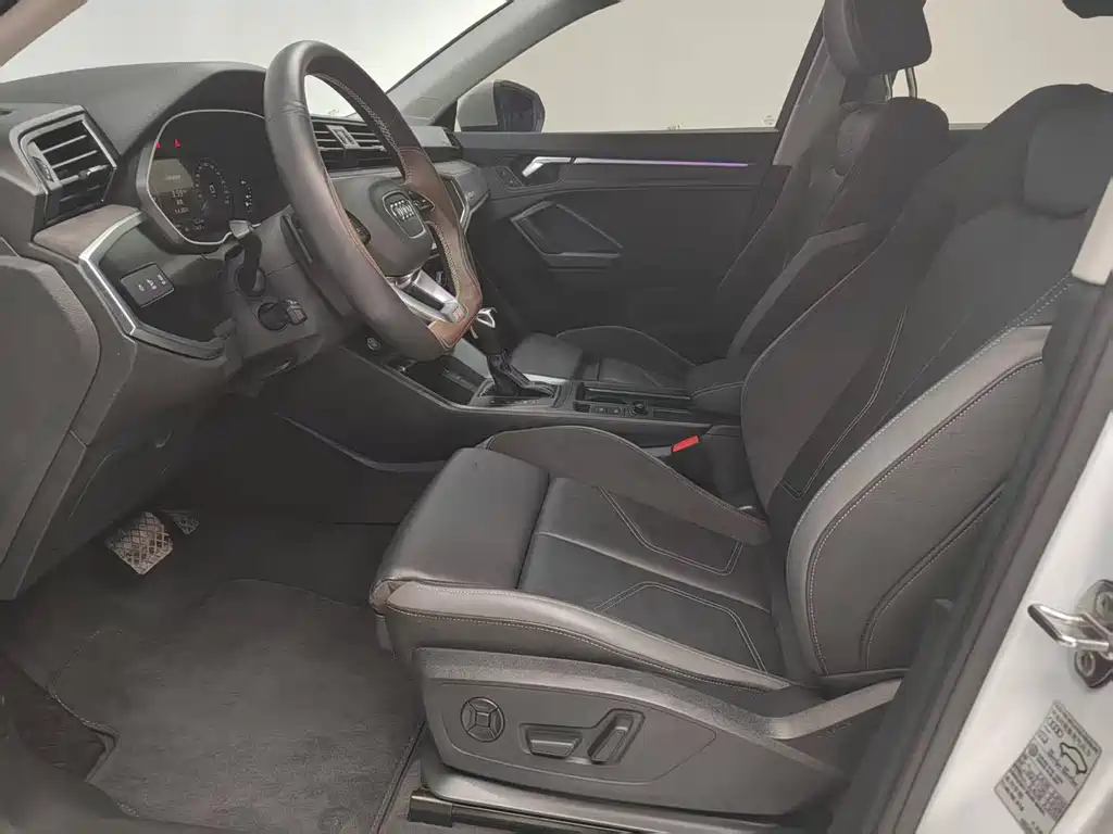 Audi Q3 Sportback 2020 40 TFSI Fashion купить на сайте DeffCars
