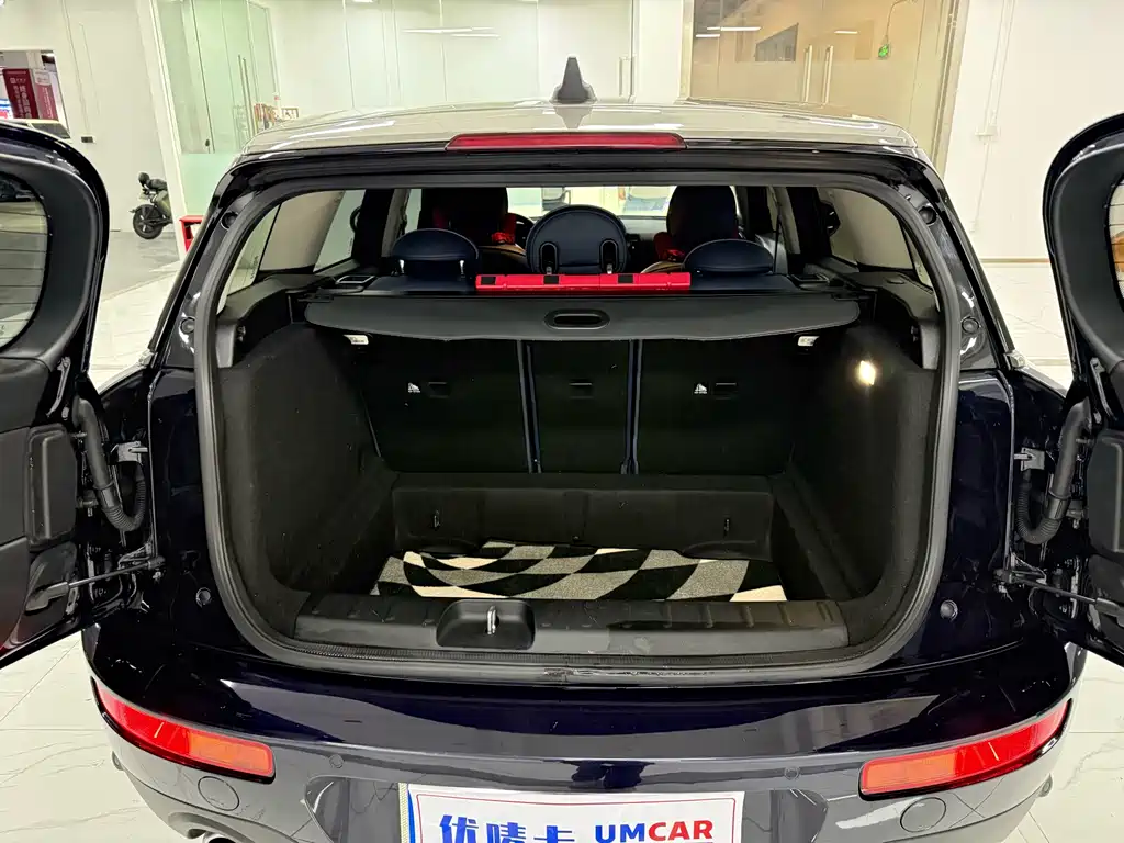 MINI CLUBMAN 2023 1.5T COOPER Connoisseur купить на сайте DeffCars