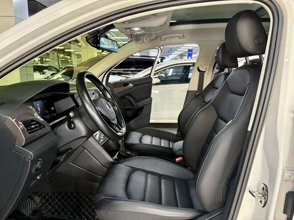 Tuyue 2022 280TSI two-wheel drive comfort version купить на сайте DeffCars