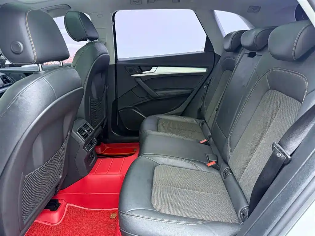 Audi Q5L 2020 facelift 40 TFSI enjoys fashionable style купить на сайте DeffCars