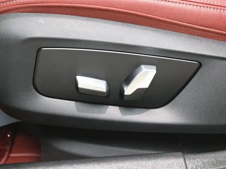 BMW 5 Series New Energy 2022 Model 535Le Luxury Package купить на сайте DeffCars