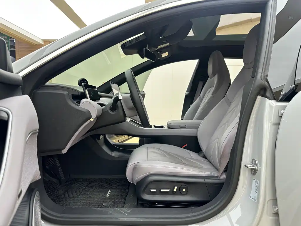 NIO ET5T 2025 75kWh Touring купить на сайте DeffCars