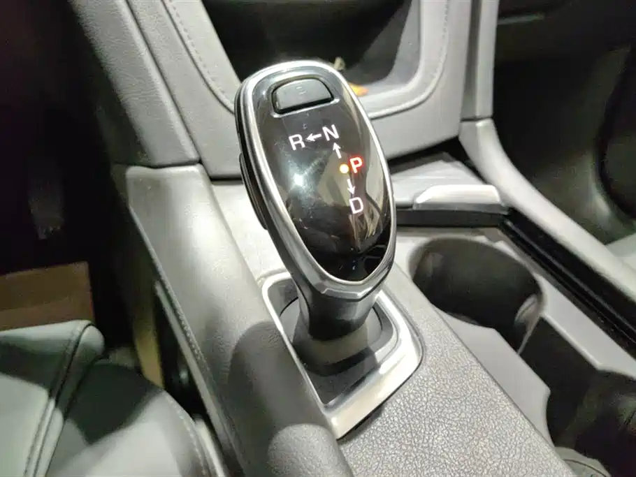 Cadillac XT5 2018 25T luxury model купить на сайте DeffCars