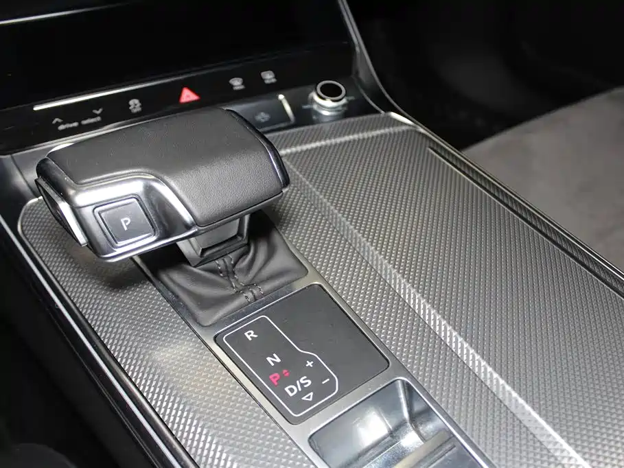 Audi A6L 2024 45 TFSI Premium Dynamic Model купить на сайте DeffCars