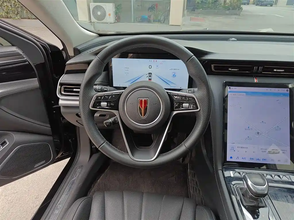 Hongqi H5 2024 2.0T Automatic Zhilianqichang Edition купить на сайте DeffCars