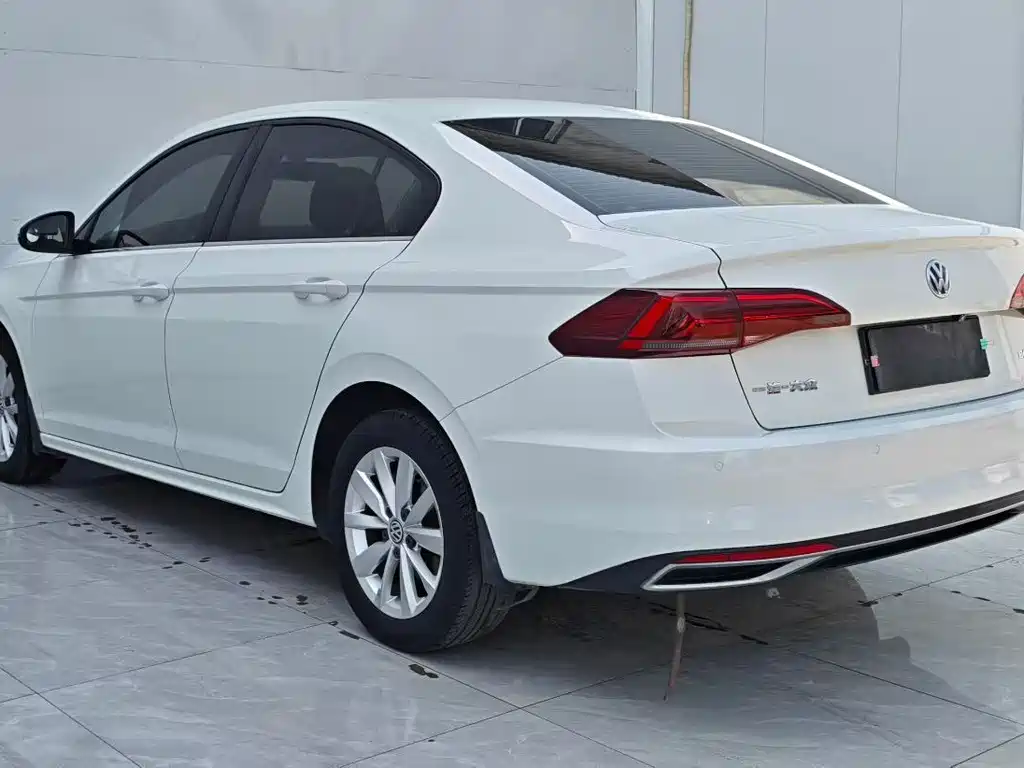 Bora 2019 1.5L automatic luxury model купить на сайте DeffCars