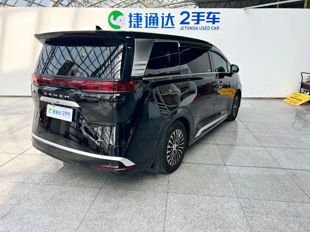 Denza D9 2024 DM-i 970 luxury model купить на сайте DeffCars