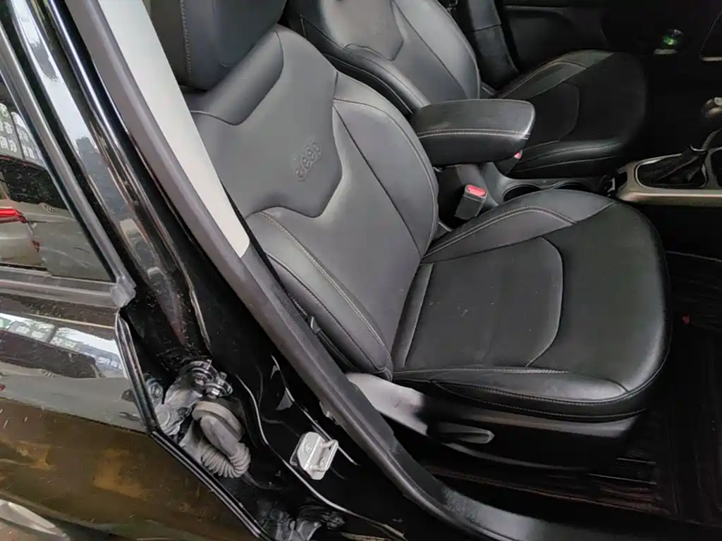 Compass 2017 200T Automatic Home Edition купить на сайте DeffCars