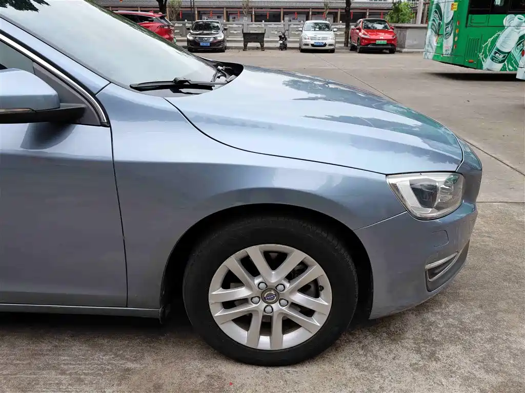 Volvo S60 2018 S60L T3 Smart Edition купить на сайте DeffCars