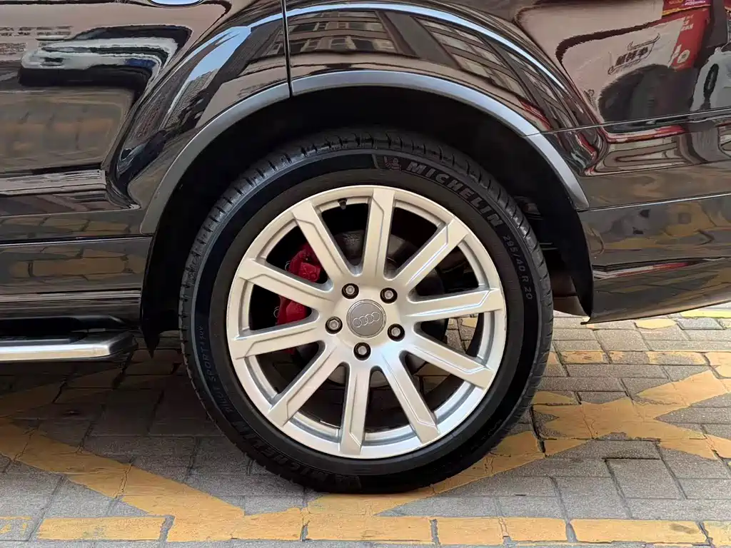 Audi Q7 2013 35 TFSI exclusive model купить на сайте DeffCars