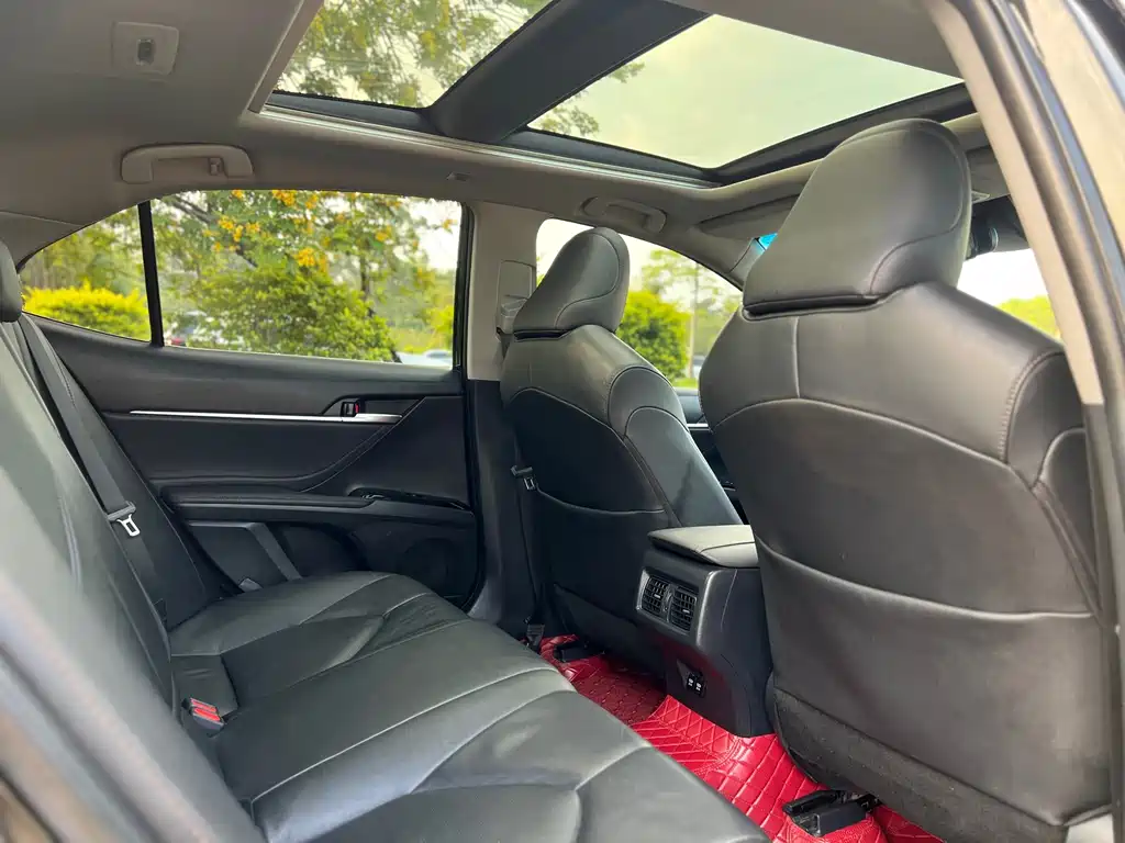 Camry 2018 2.5G Deluxe Edition купить на сайте DeffCars
