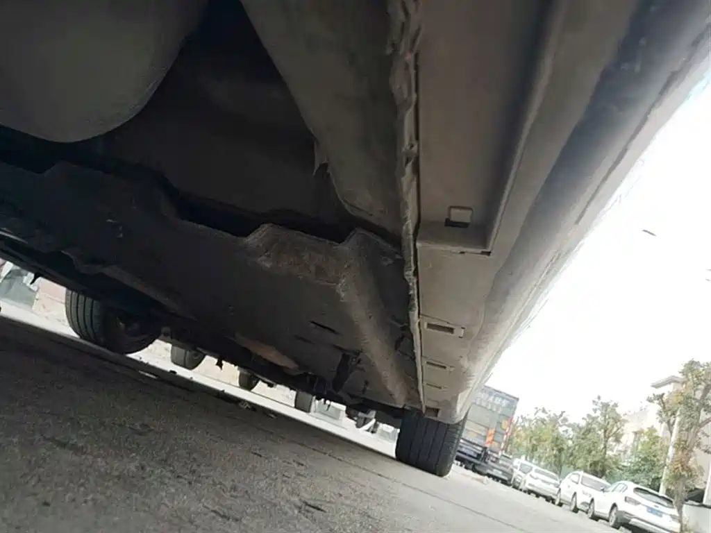 Hongqi H9 2020 2.0T Zhilian Flagship Edition купить на сайте DeffCars