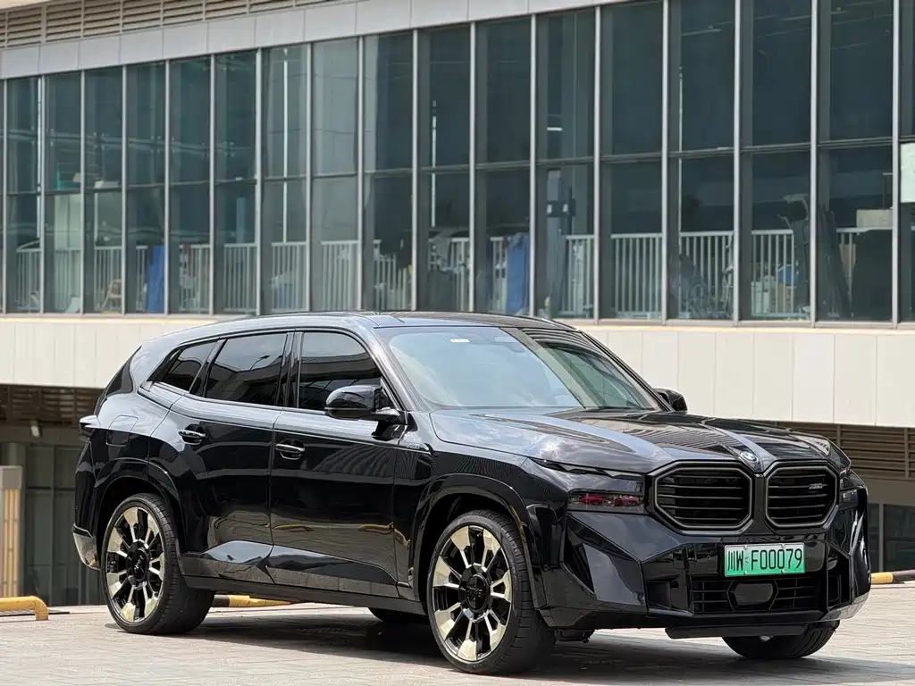 BMW XM 2023 50e купить на сайте DeffCars