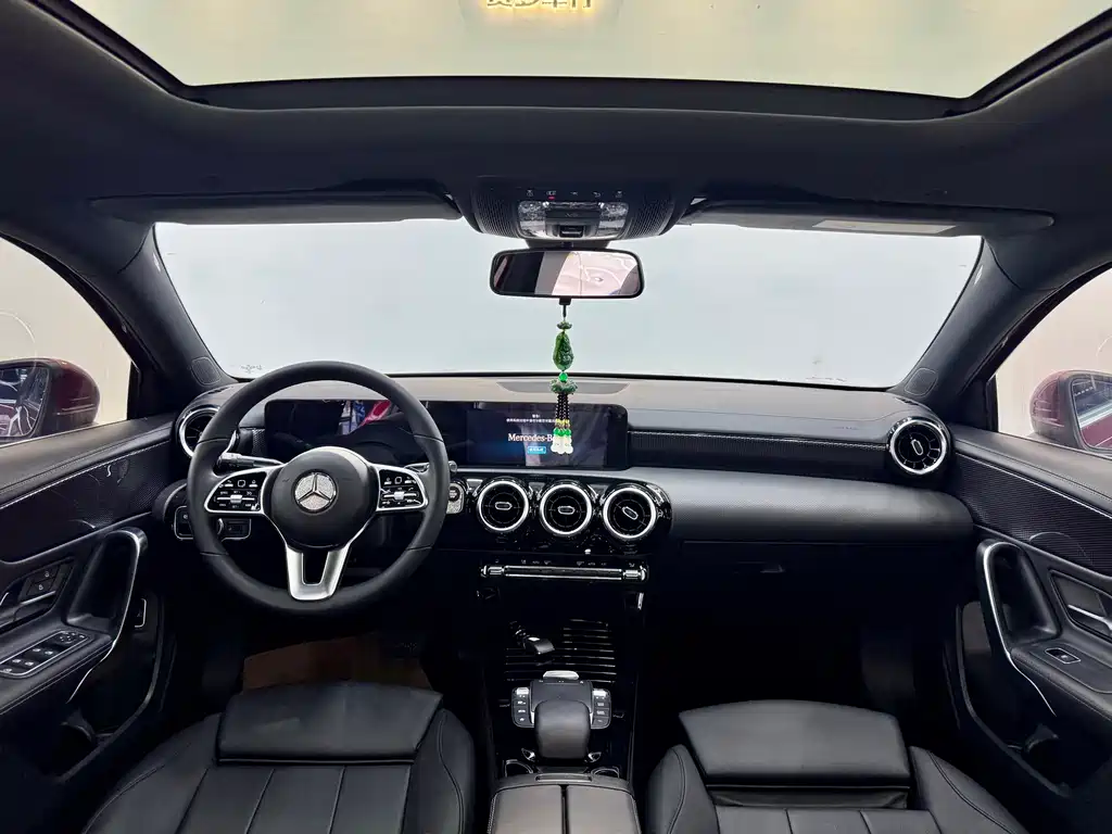 Mercedes-Benz A-Class 2021 A 200 L Sports Sedan Dynamic Type купить на сайте DeffCars