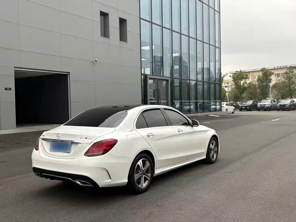 Mercedes-Benz C-Class 2020 C 260 L Sports Edition купить на сайте DeffCars