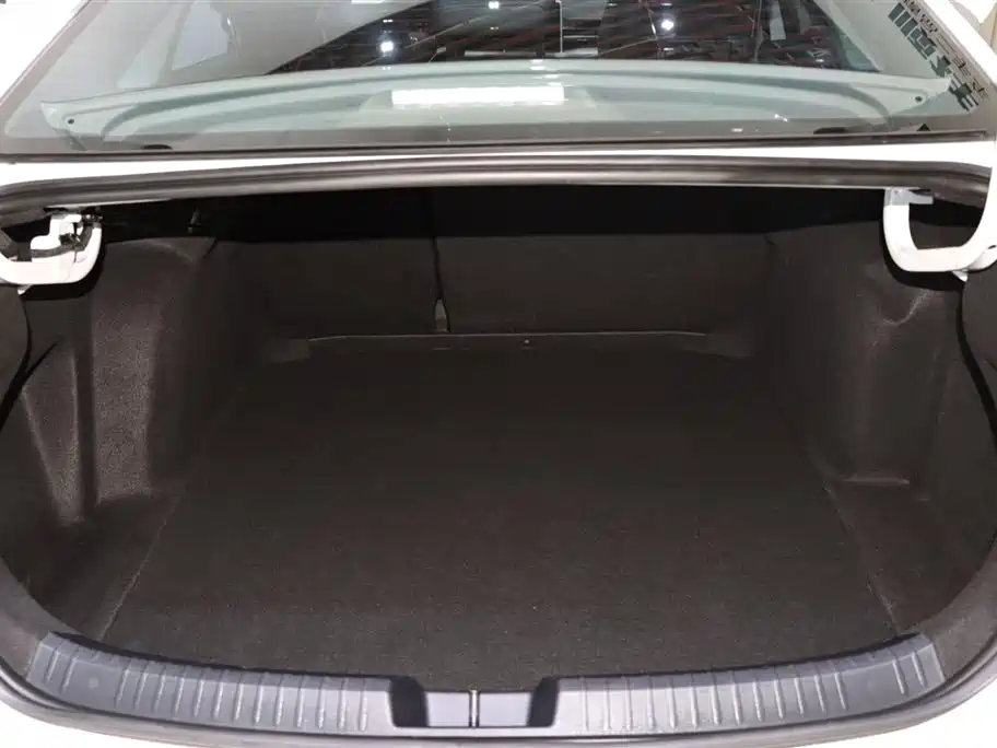 Sagitar 2023 300TSI DSG Beyond Edition купить на сайте DeffCars