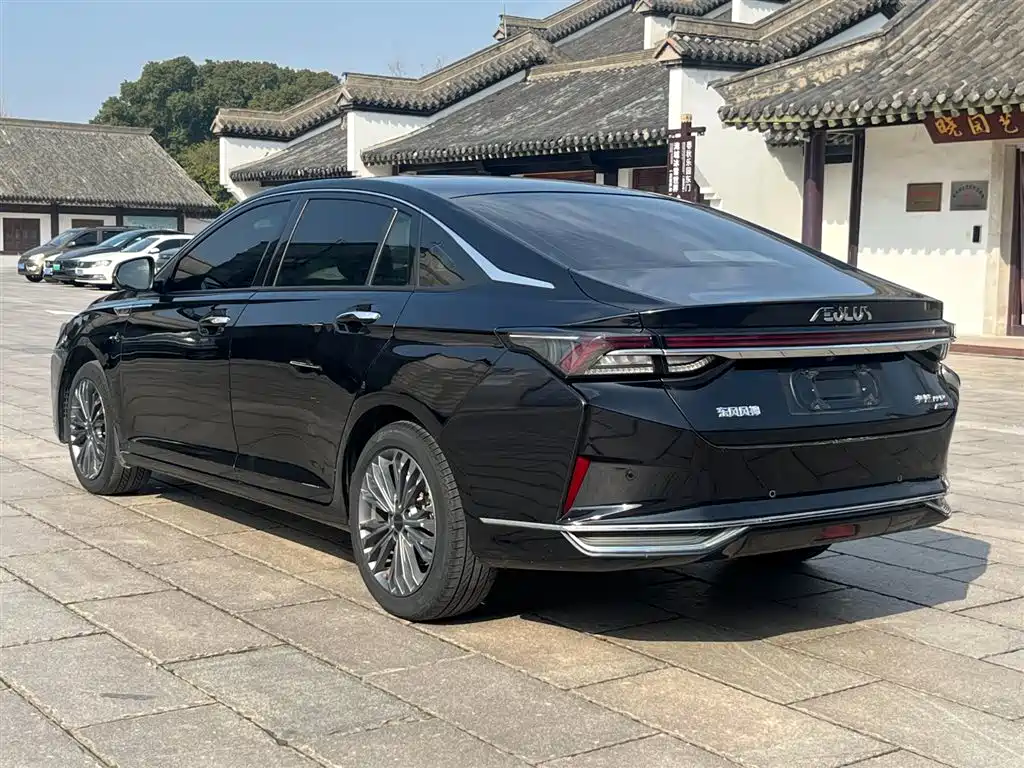 Yixuan 2022 230T automatic light chasing knight version купить на сайте DeffCars