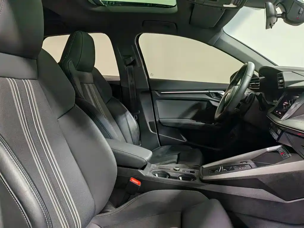 Audi A3 2023 facelift Sportback 35 TFSI stylish and sporty купить на сайте DeffCars