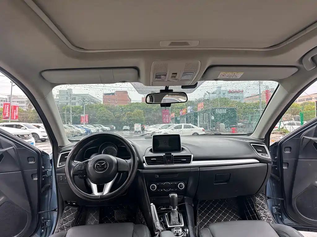 Mazda Axela 2016 Three-Car 1.5L Automatic Luxury Edition купить на сайте DeffCars