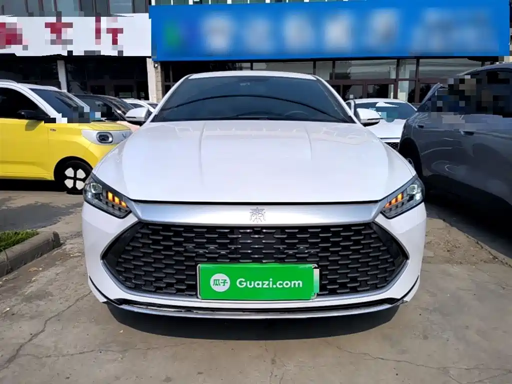 Qin PLUS 2024 Honor Edition DM-i 55KM Leading Model купить на сайте DeffCars