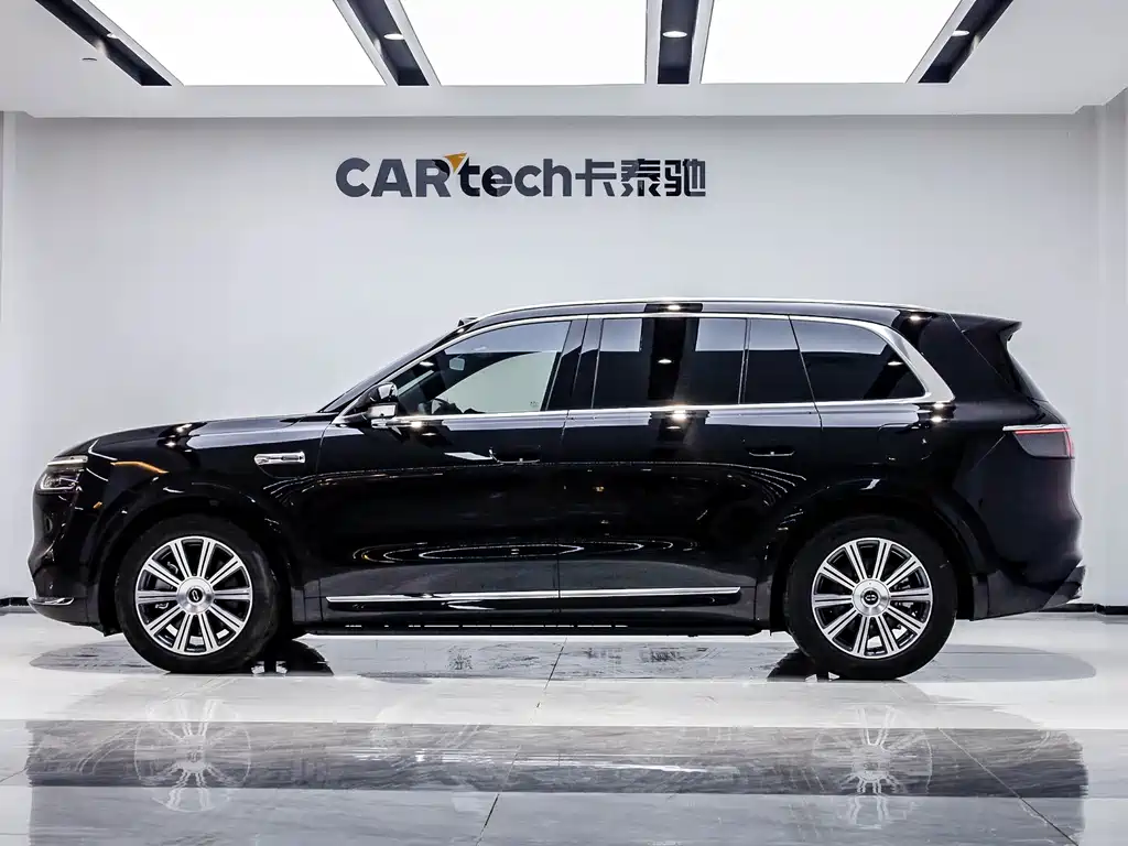 Wenjie M8 2025 extended range Max+ version 53.4kWh 5-seater version (192-line lidar) купить на сайте DeffCars