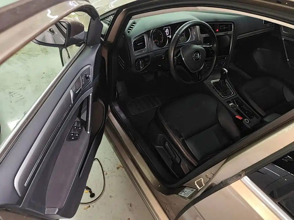 Golf 2015 1.4TSI automatic comfort type купить на сайте DeffCars
