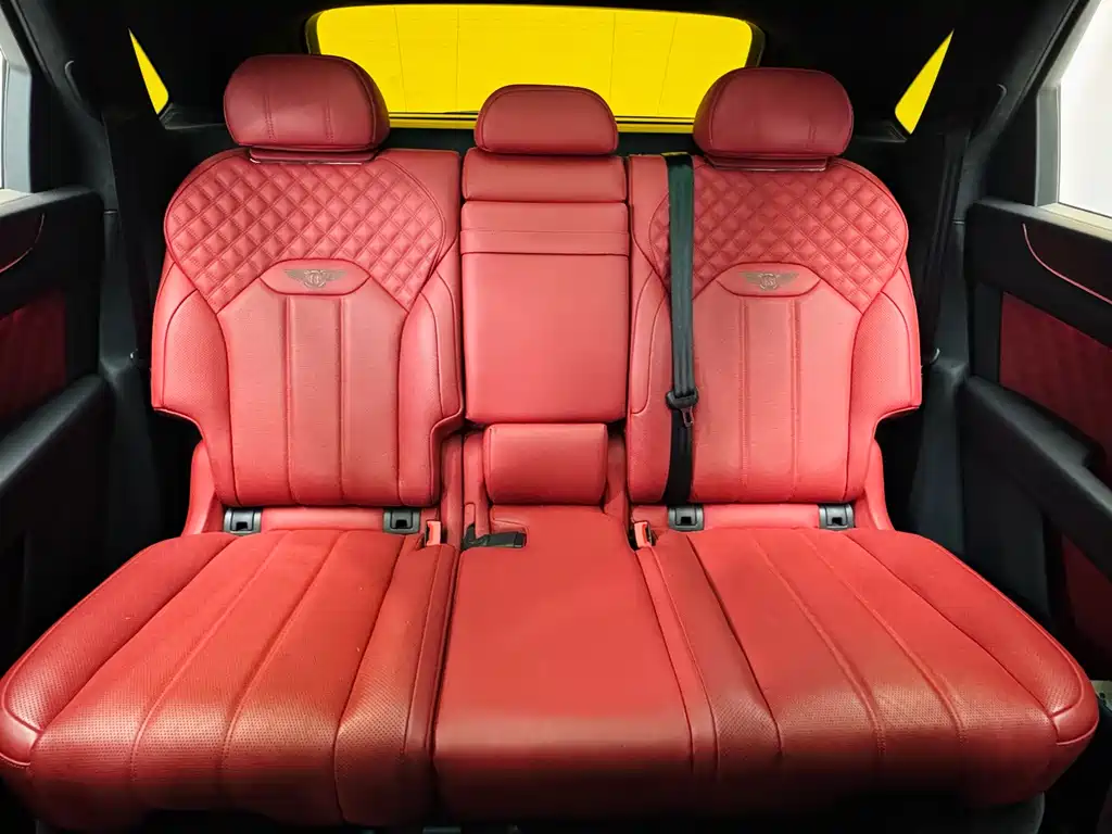 Bentayga 2021 4.0T V8 купить на сайте DeffCars