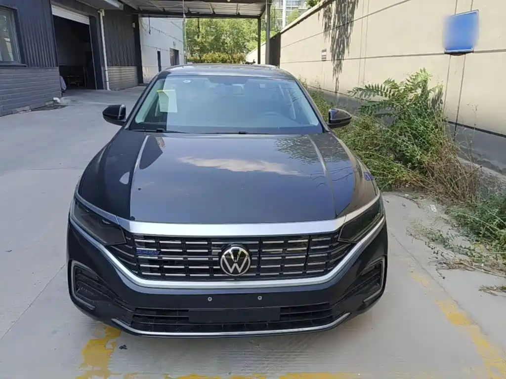 Passat Plug-in Hybrid 2025 430PHEV Hybrid Business Edition купить на сайте DeffCars