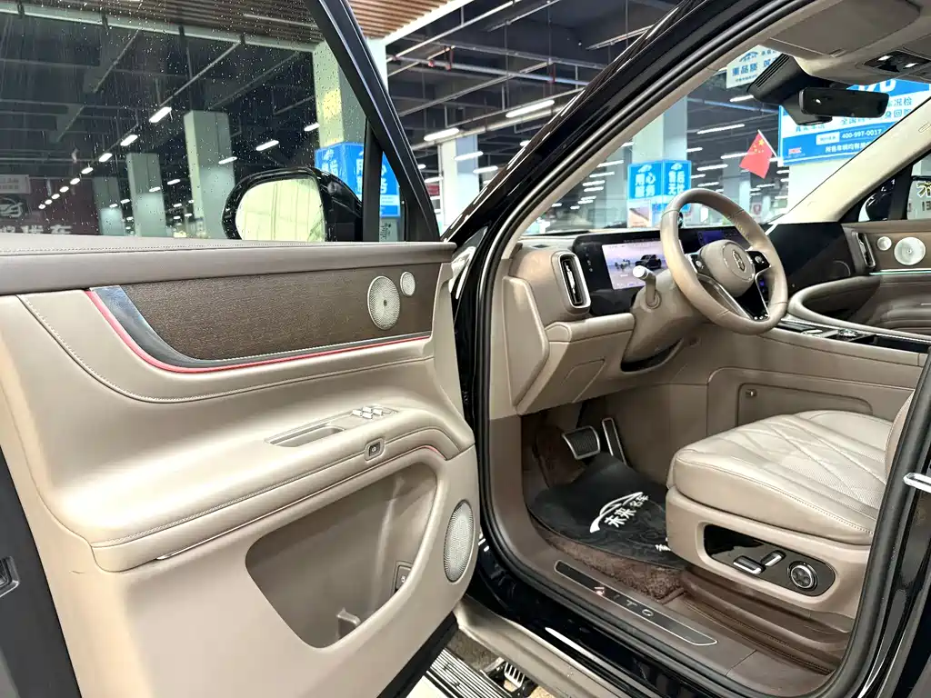 Wenjie M9 2024 extended range Ultra version 52kWh 5-seater version купить на сайте DeffCars