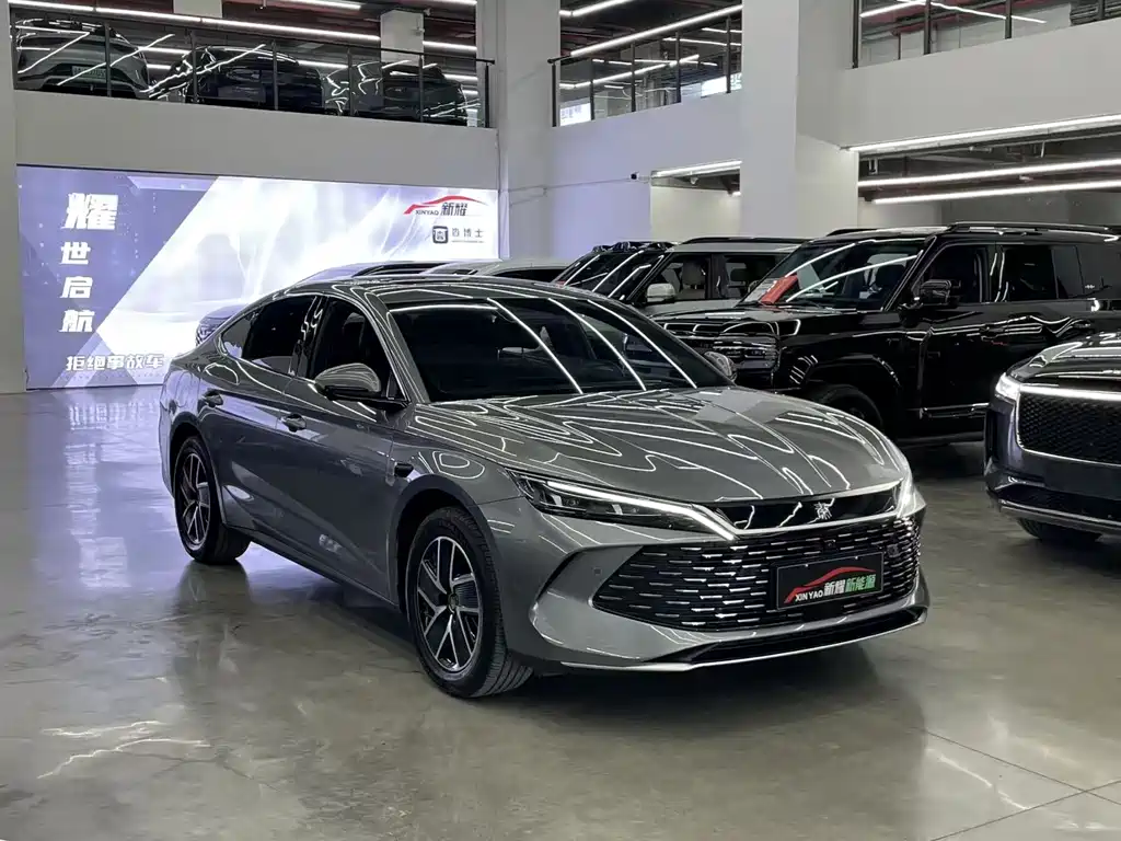 Qin L 2025 DM-i Smart Driving Edition 120KM Transcendent Type купить на сайте DeffCars