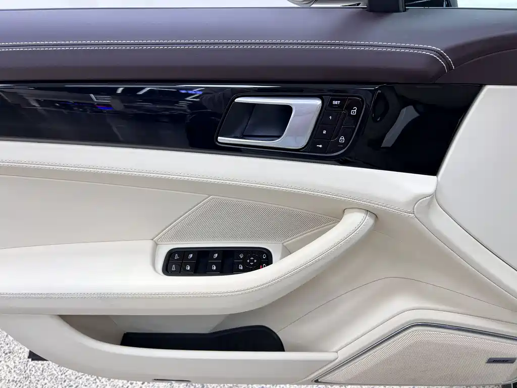 Panamera 2019 Panamera Executive Extended Edition 2.9T купить на сайте DeffCars