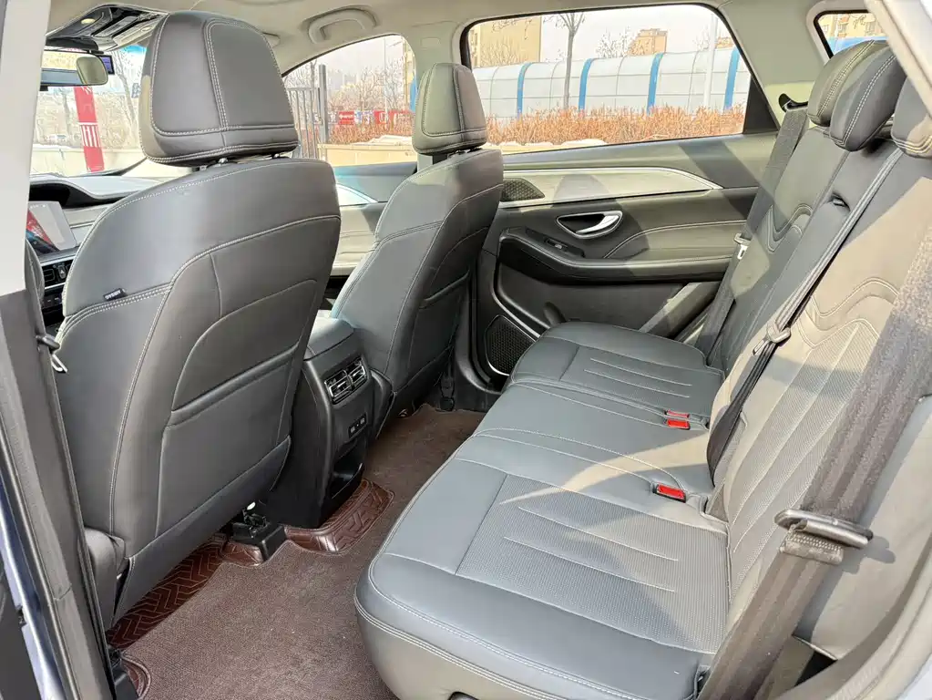 Jietu X90 PLUS 2021 1.6TD DCT villa 5 seats купить на сайте DeffCars