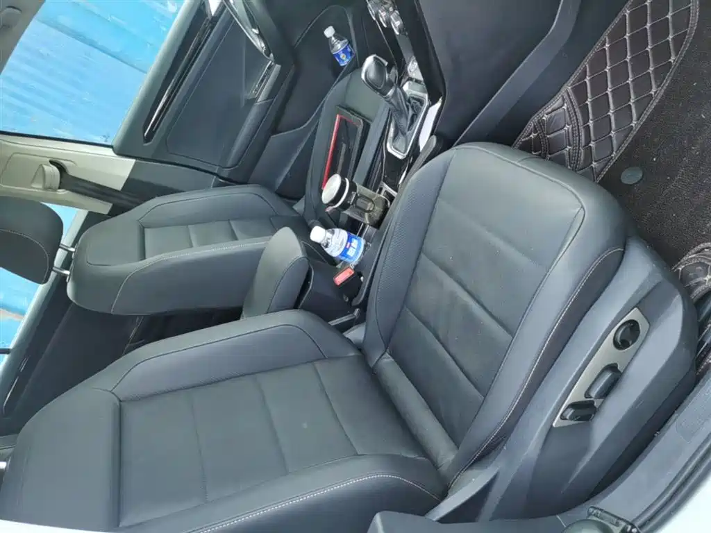 T-ROC 2022 model 280TSI DSG two-wheel drive comfort PLUS купить на сайте DeffCars