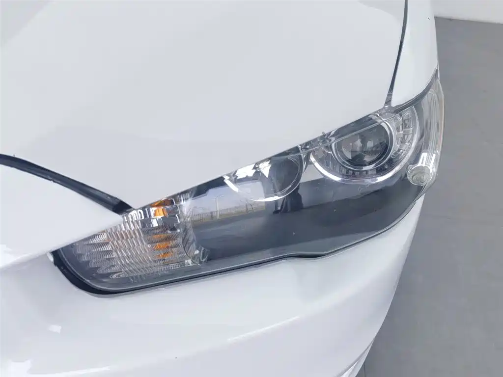 Yishen 2010 Zhishang Edition 1.8L Manual Luxury Type купить на сайте DeffCars