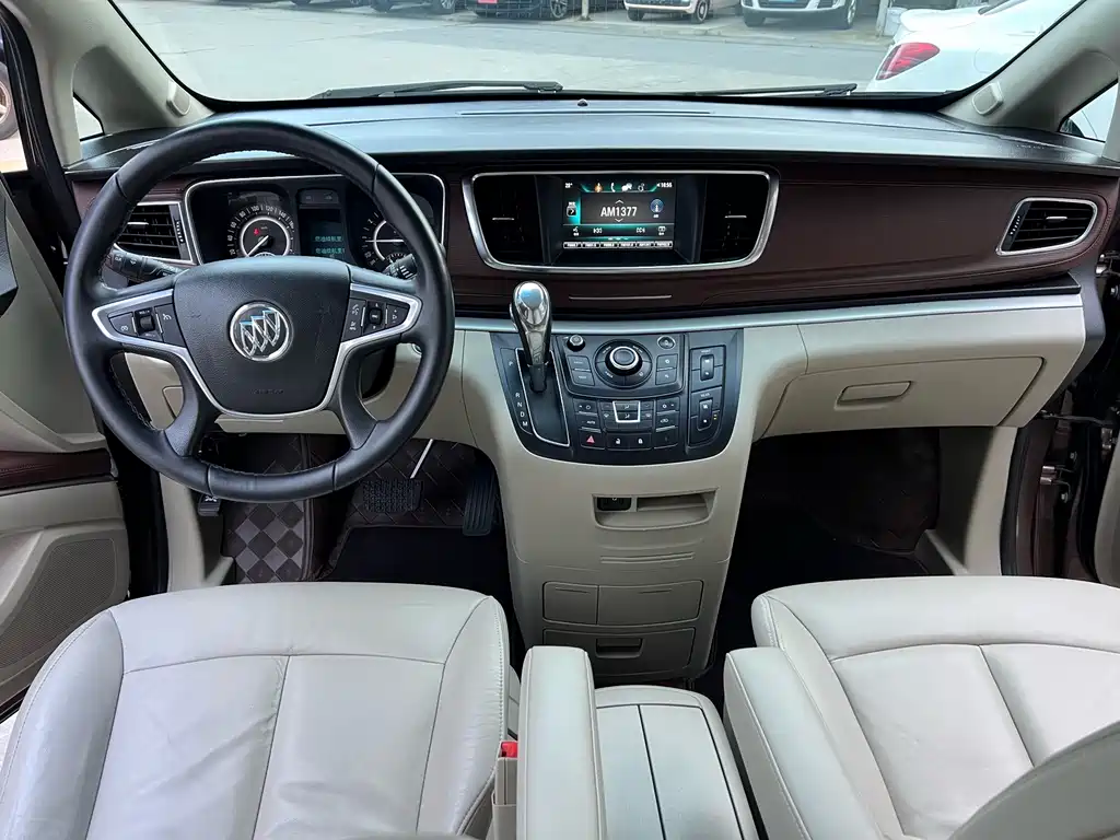Buick GL8 2018 28T luxury model National VI купить на сайте DeffCars