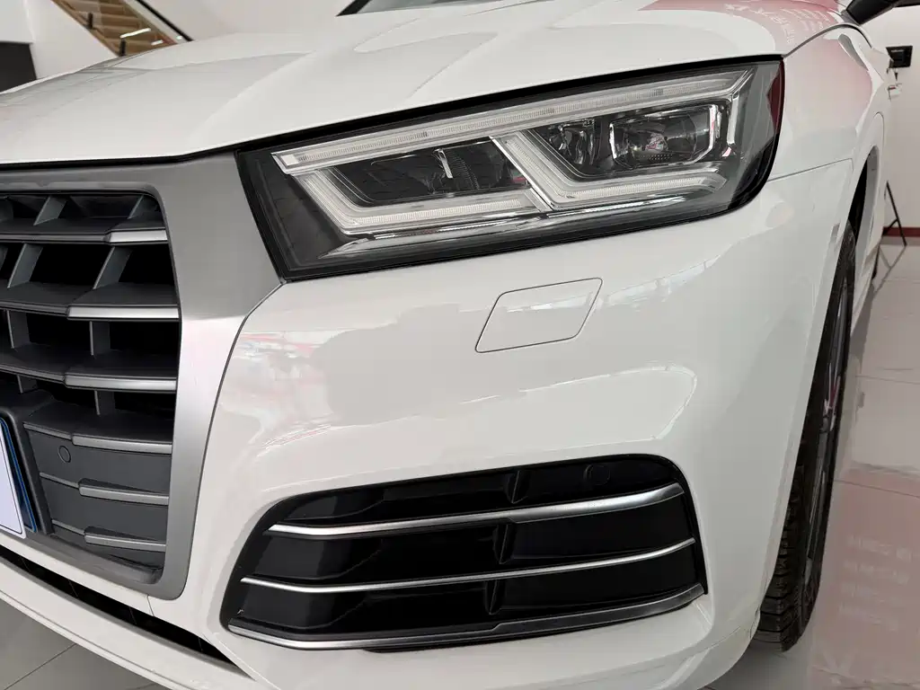Audi Q5L 2018 40 TFSI enjoys fashionable style, National VI купить на сайте DeffCars