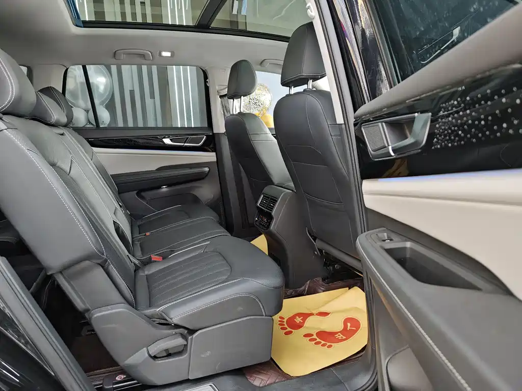 Touron 2022 380TSI four-wheel drive luxury version купить на сайте DeffCars