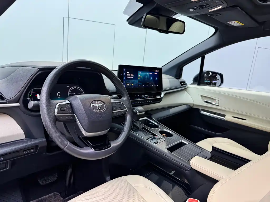 SIENNA 2021 2.5L Hybrid Extreme Edition купить на сайте DeffCars