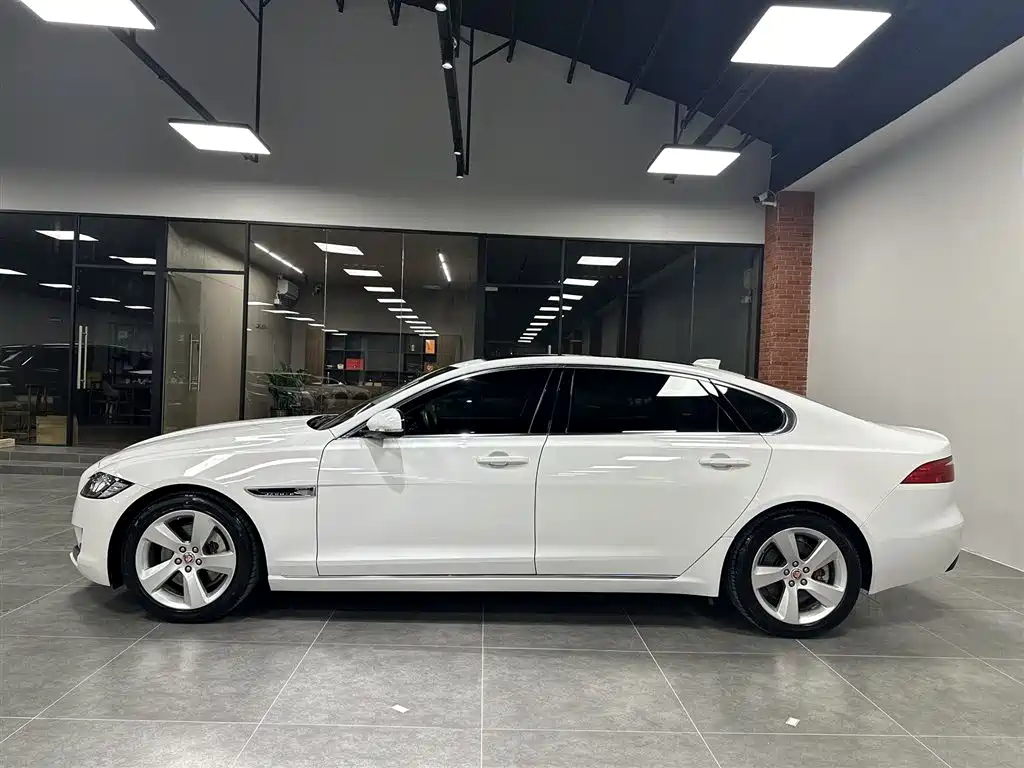 Jaguar XFL 2020 XFL 2.0T P200 2WD Elite Edition купить на сайте DeffCars