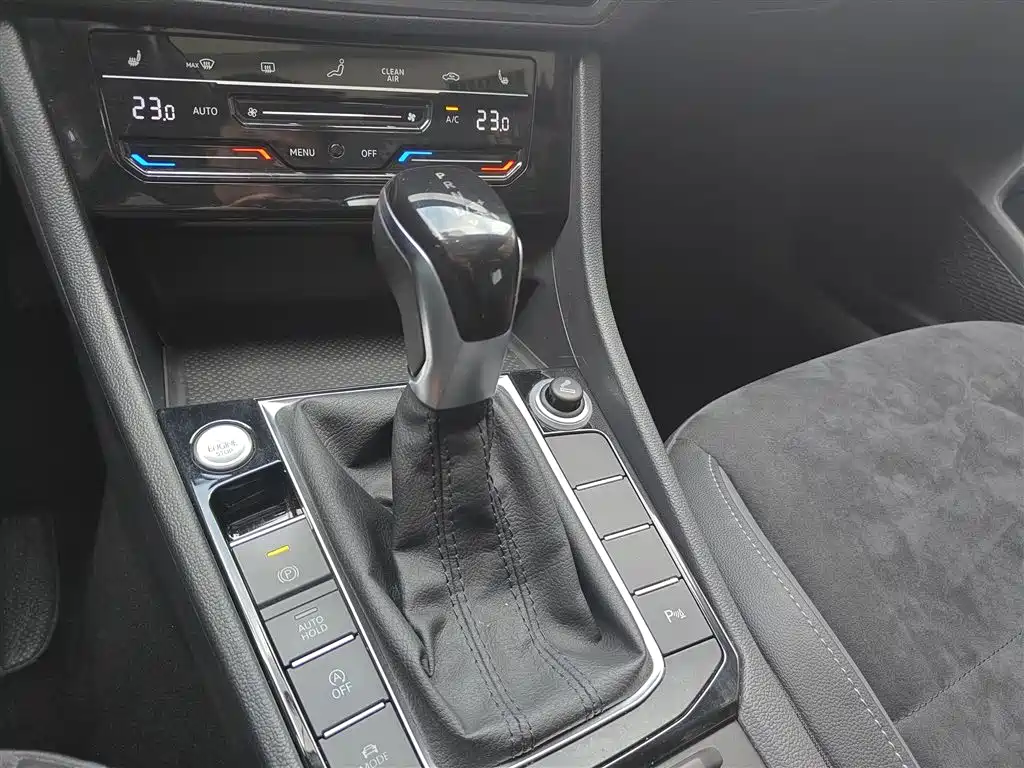 Sagitar 2021 280TSI DSG Deluxe Intelligent Edition купить на сайте DeffCars