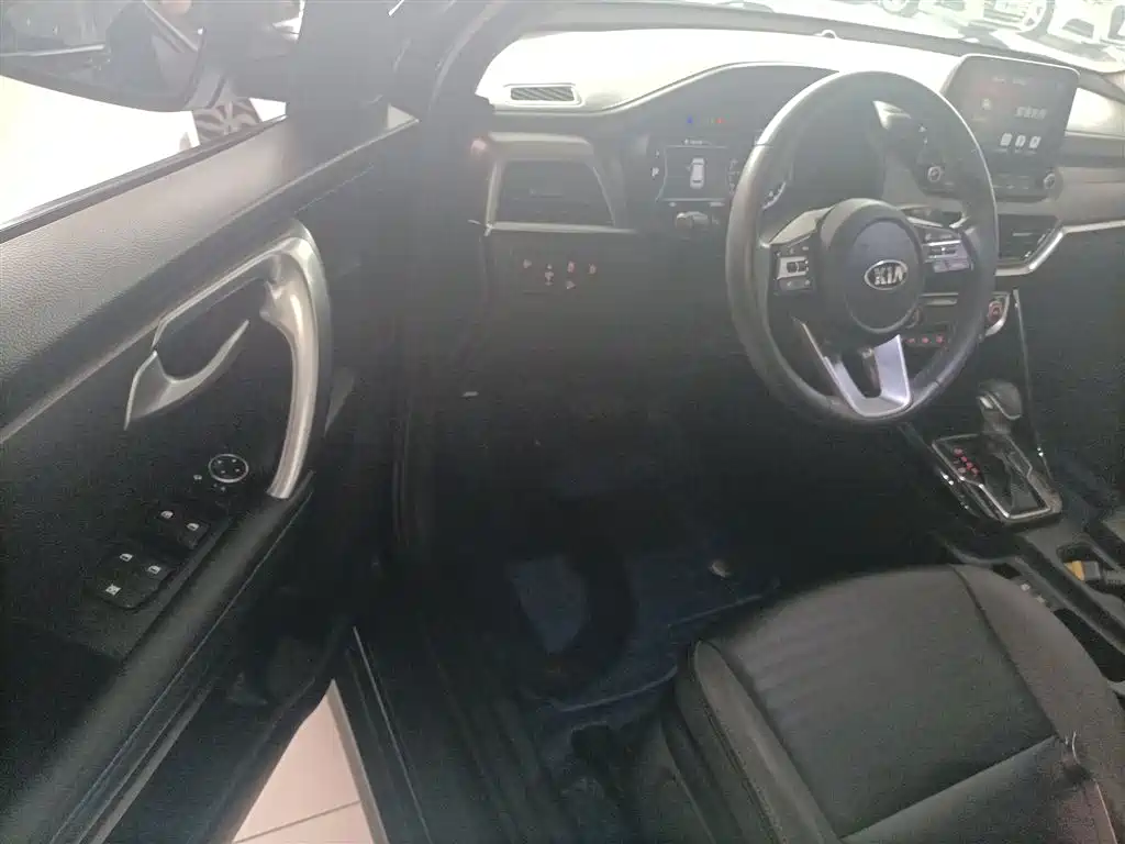 Zhipao 2019 2.0L Automatic Smart Enjoy Deluxe Edition купить на сайте DeffCars