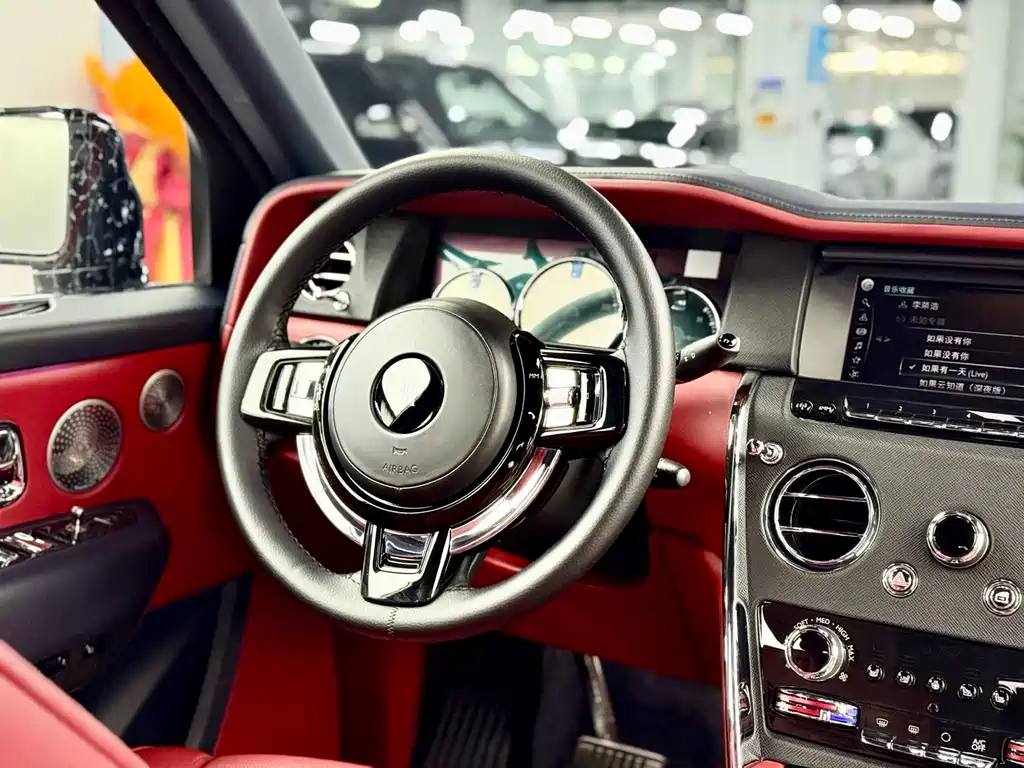 Cullinan 2018 five-seater version купить на сайте DeffCars