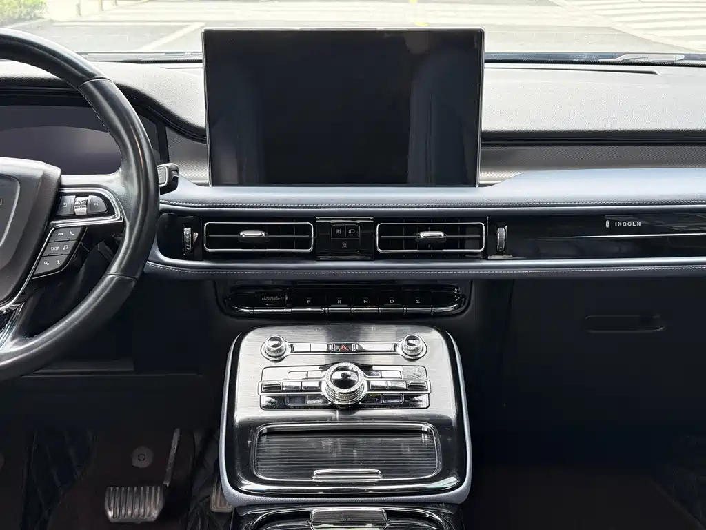 Voyager 2021 2.0T four-wheel drive elegant version купить на сайте DeffCars